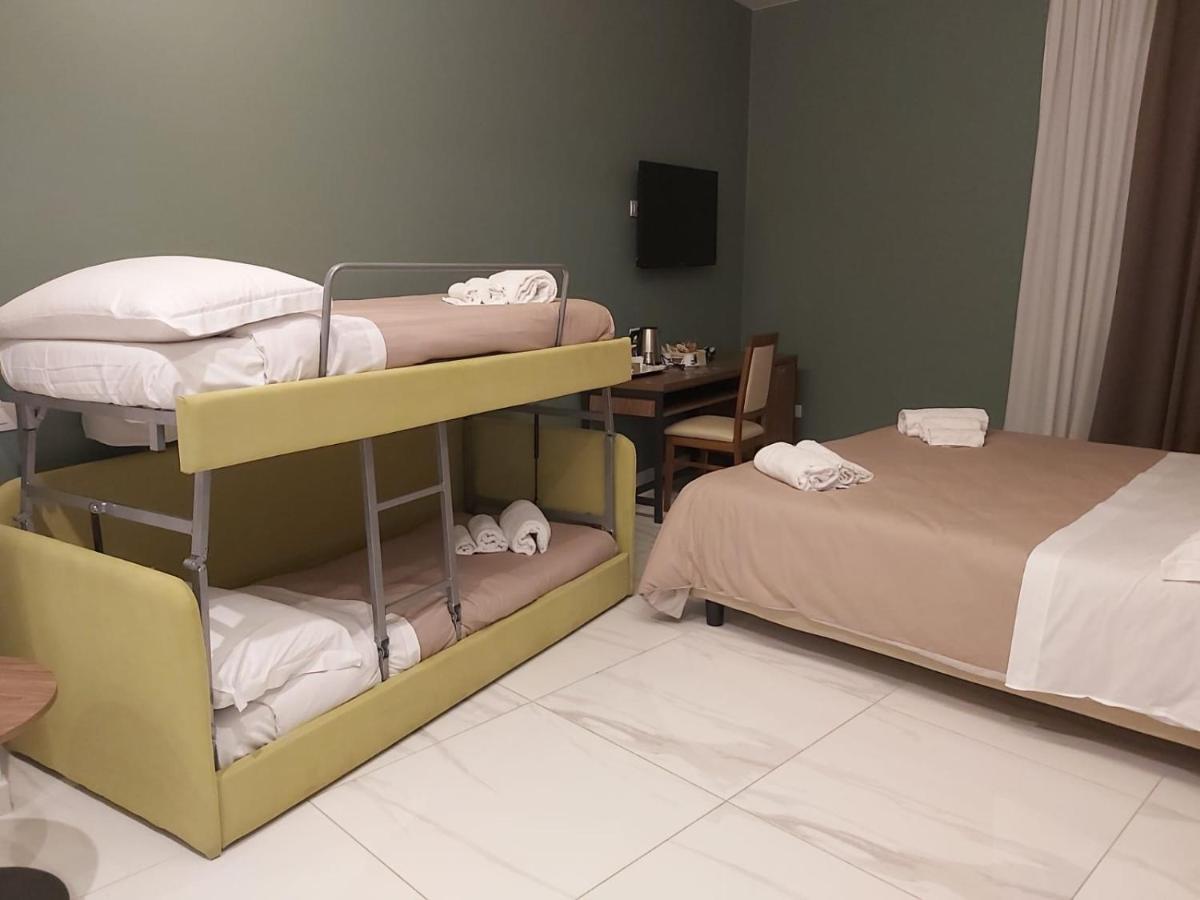 Le 2 Gravine Hotel Matera Buitenkant foto